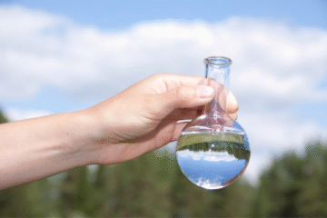 aqua minera ásványvíz mentes szénsavas természetes